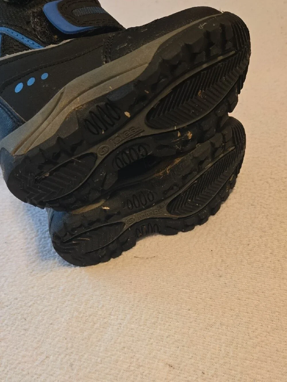 totes Kids Black and Blue Velcro Winter Boots